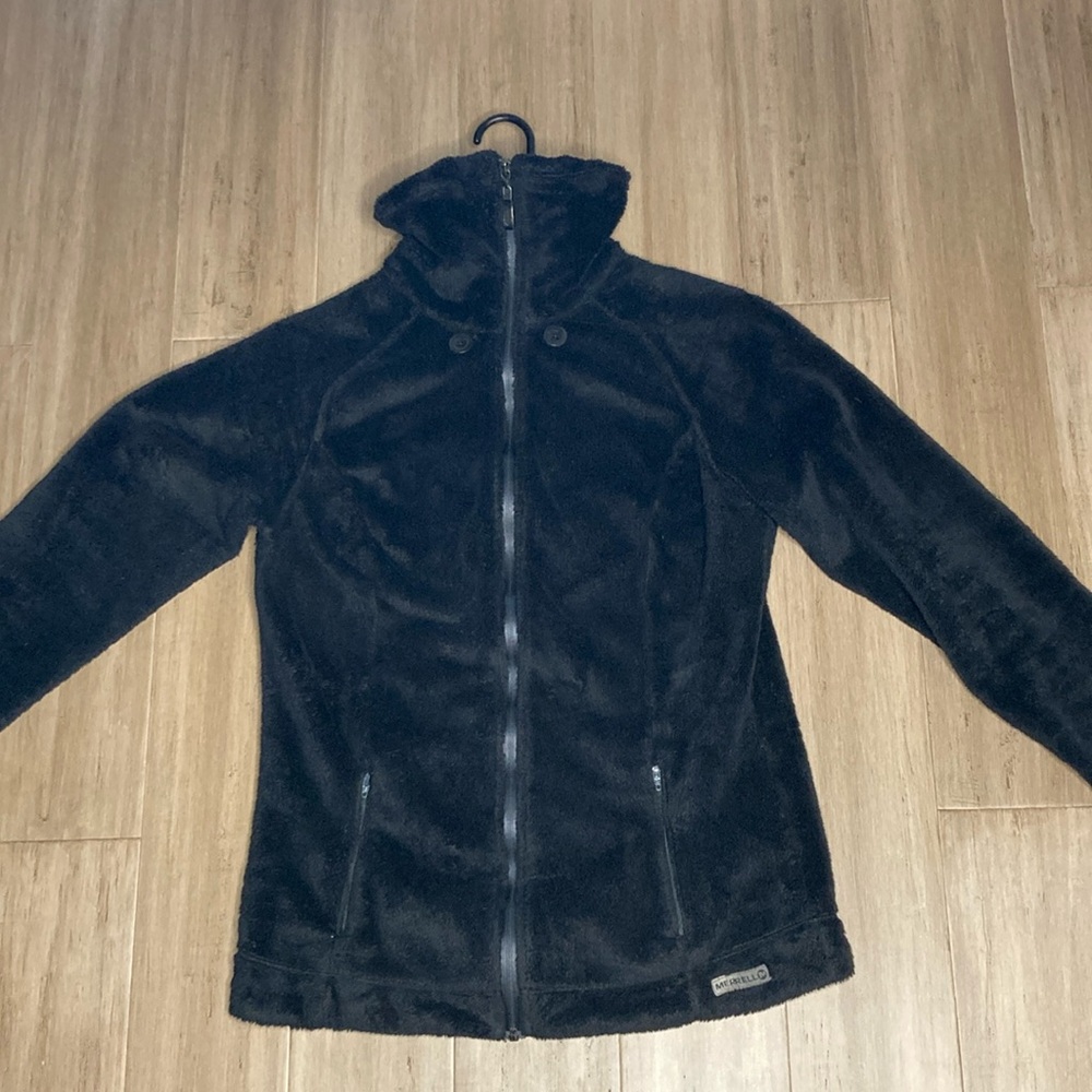 Merrell Jacket Plush Fleece Full Zip with Button Collar. Perfect for all seasons